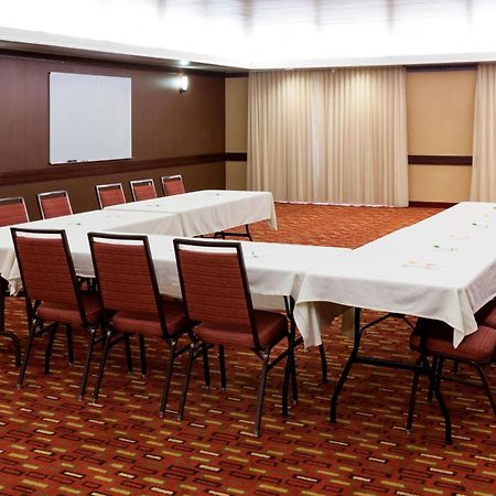 Hotel Courtyard By Marriott Wichita East Esterno foto