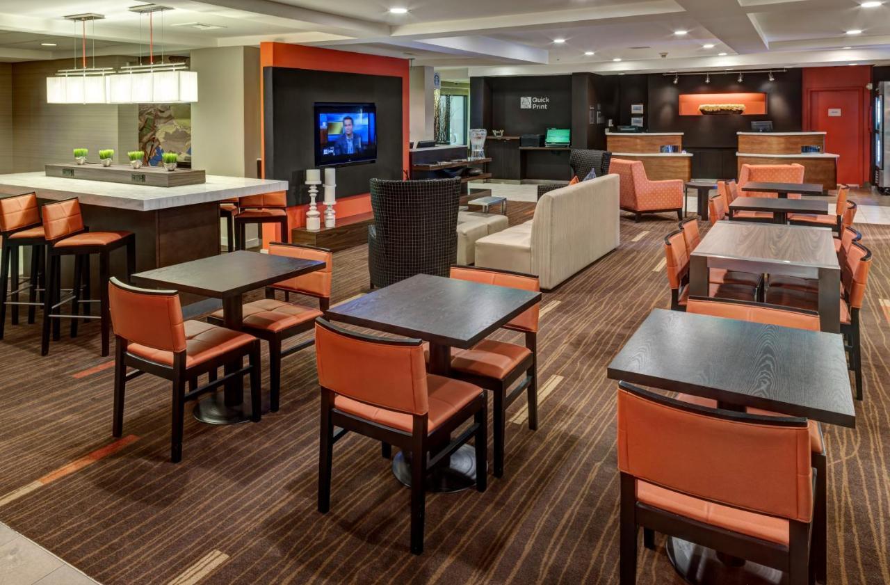 Hotel Courtyard By Marriott Wichita East Esterno foto