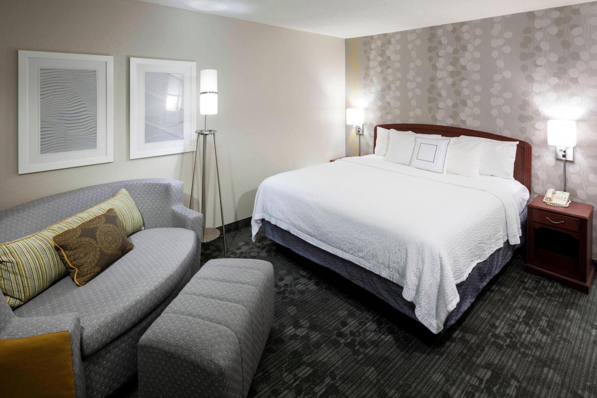 Hotel Courtyard By Marriott Wichita East Esterno foto