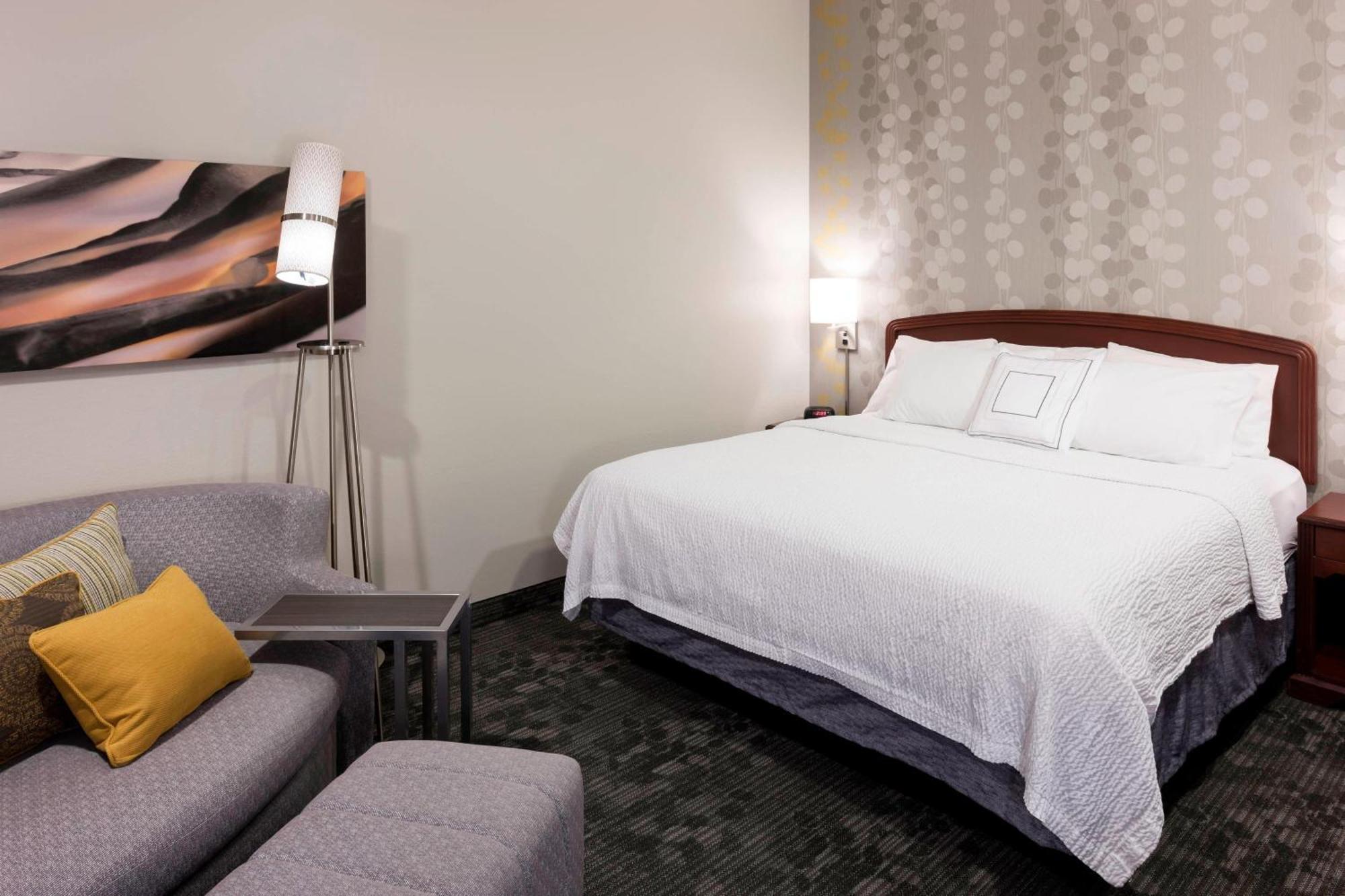 Hotel Courtyard By Marriott Wichita East Esterno foto