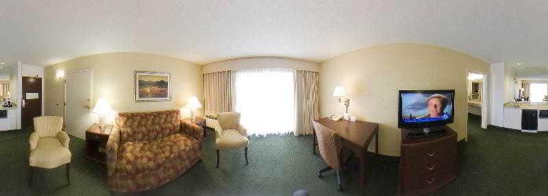 Hotel Courtyard By Marriott Wichita East Esterno foto