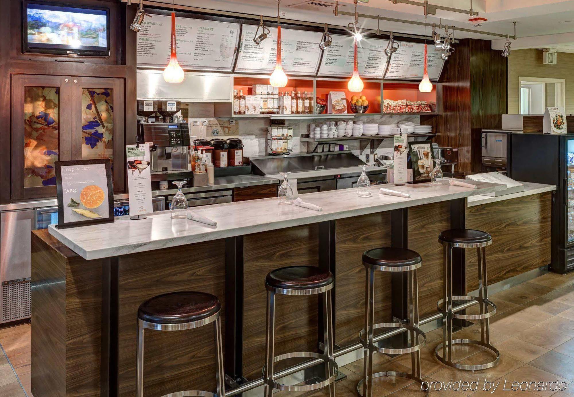 Hotel Courtyard By Marriott Wichita East Esterno foto