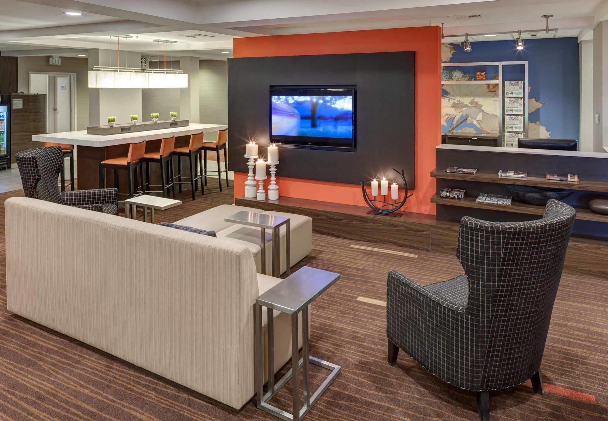Hotel Courtyard By Marriott Wichita East Esterno foto
