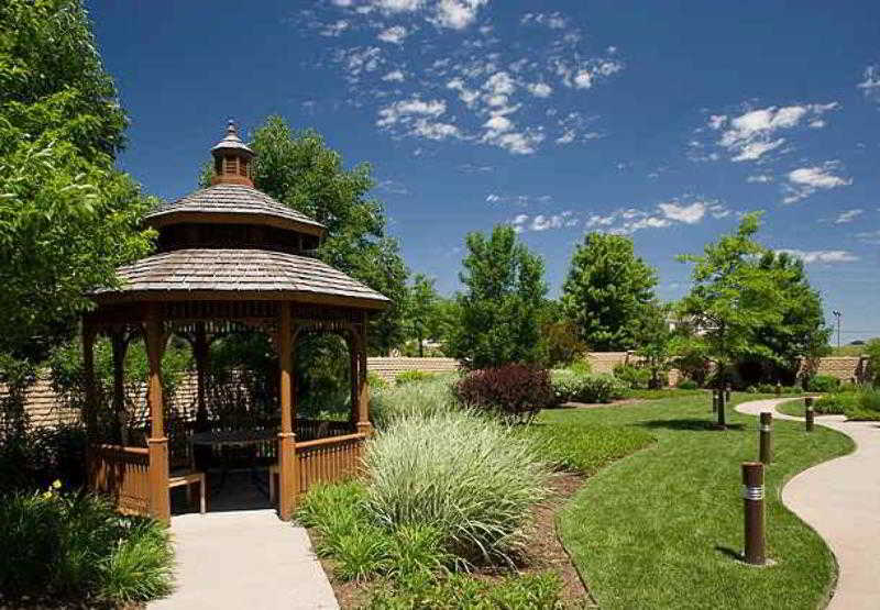 Hotel Courtyard By Marriott Wichita East Esterno foto