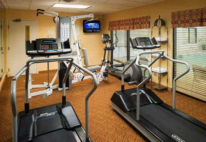 Hotel Courtyard By Marriott Wichita East Esterno foto